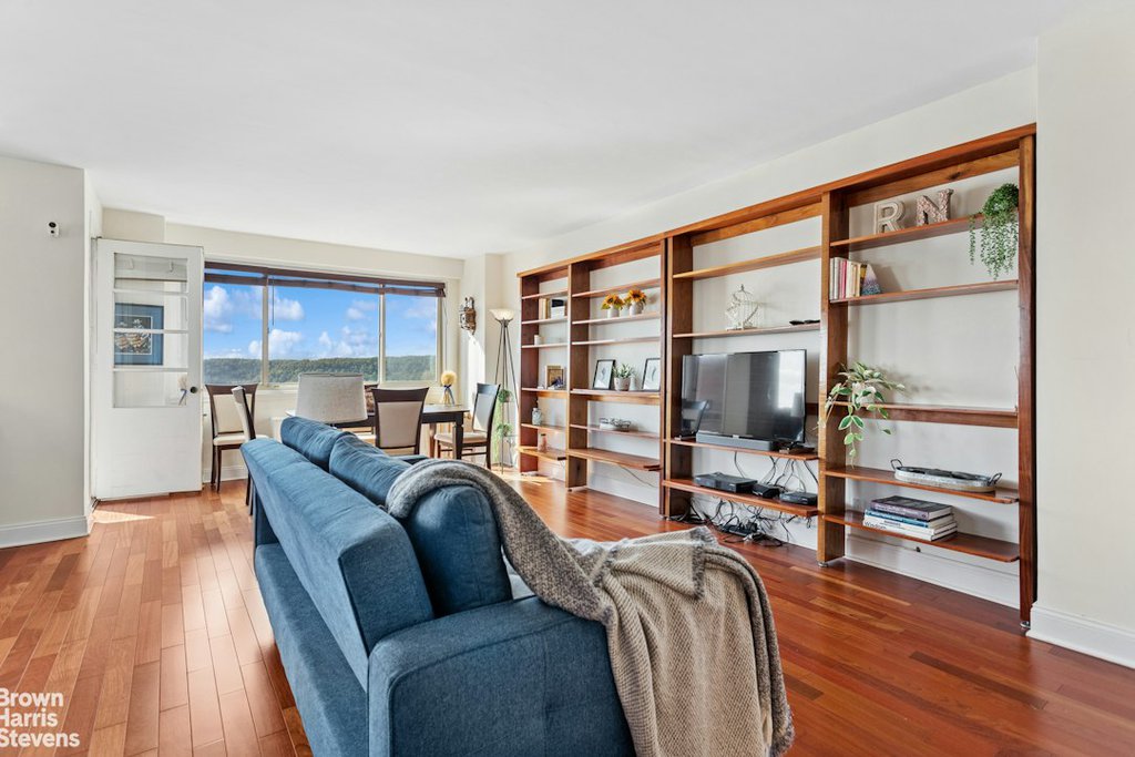 2621 Palisade avenue, Unit 14L photo 5