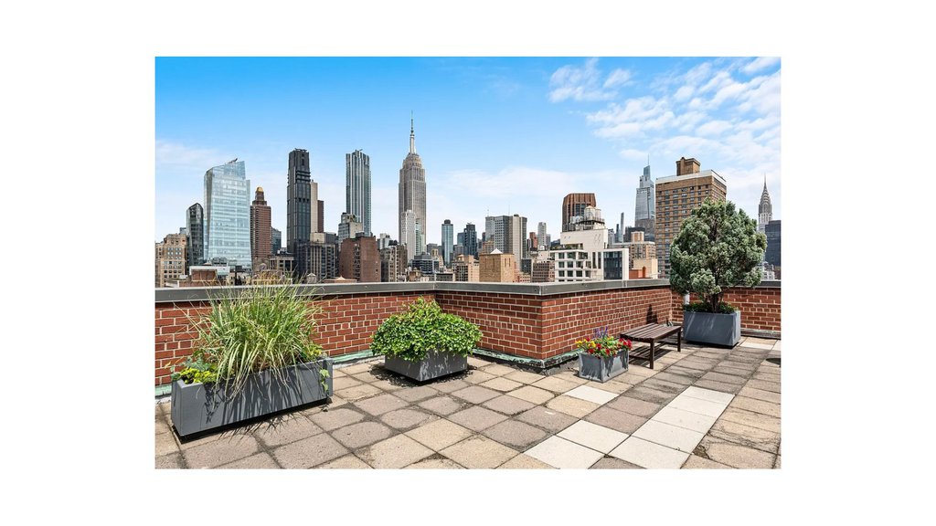 200 East 27th Street, Unit 3V photo 9