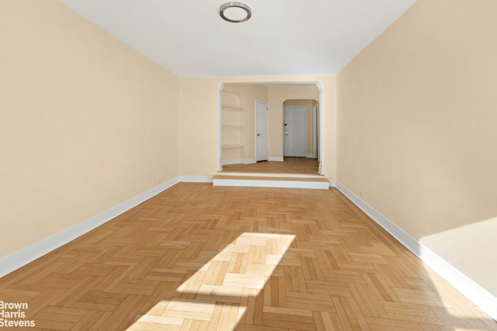 675 Walton Avenue, Unit 2A photo 3