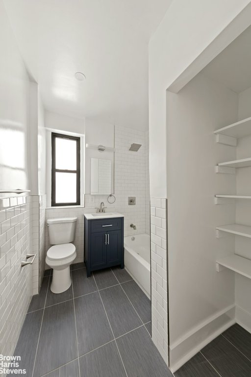 675 Walton Avenue, Unit 2A photo 7