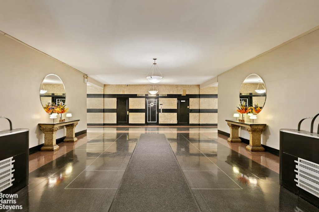 675 Walton Avenue, Unit 2A photo 8