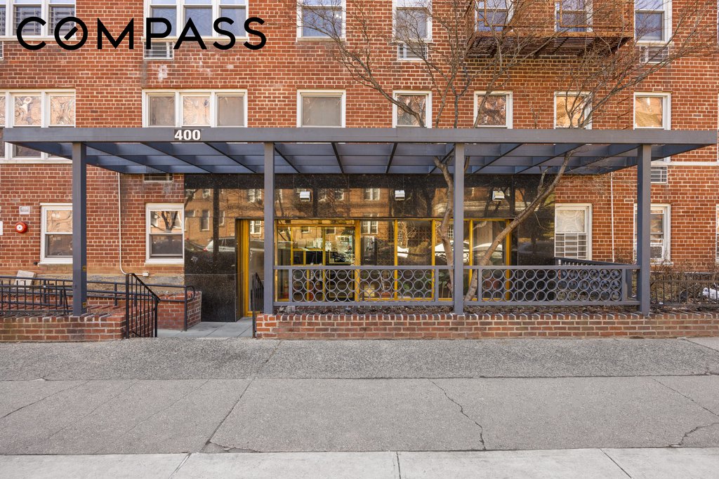 400 East 17th Street, Unit 310 photo 8