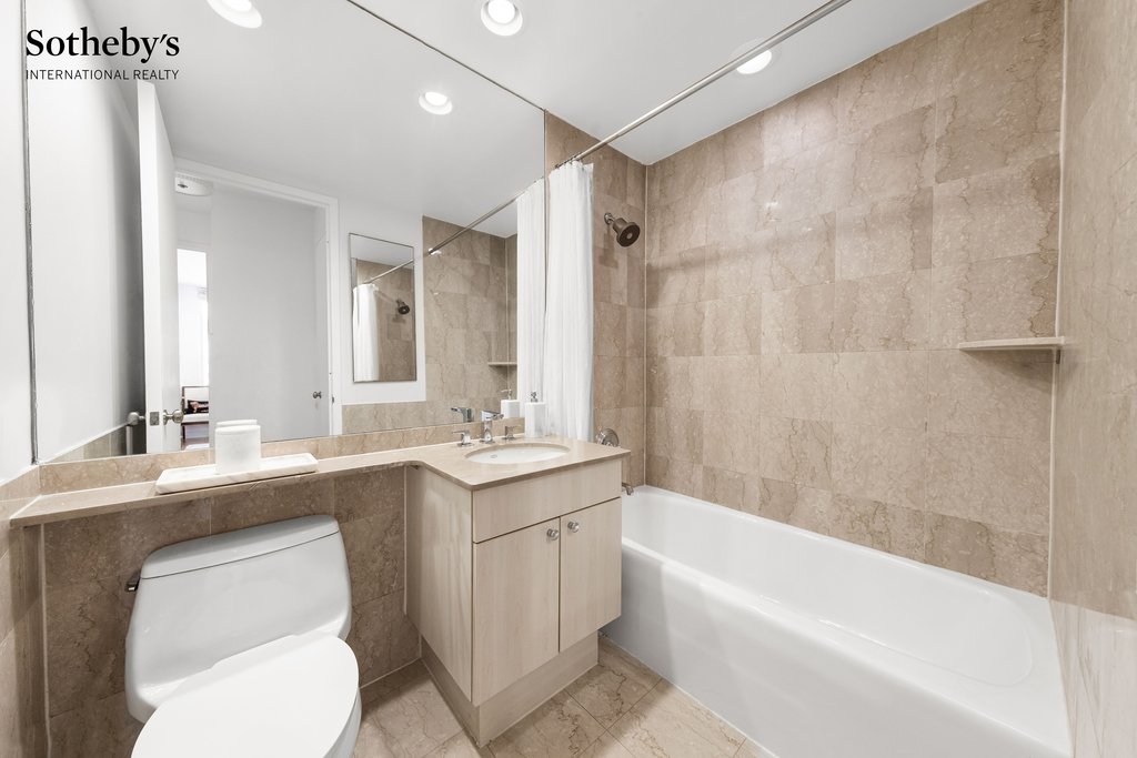 401 East 60th Street, Unit 9H photo 4