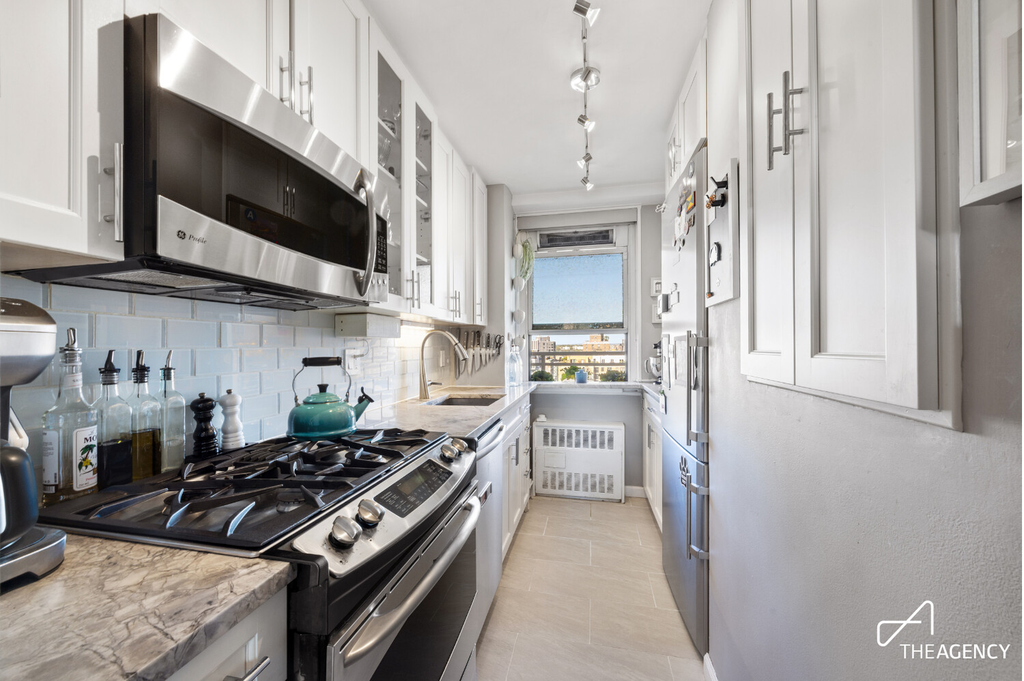 100 West 94th Street, Unit 19F photo 5