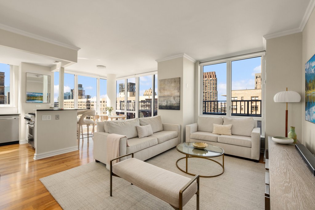 200 West End Avenue, Unit PHAS