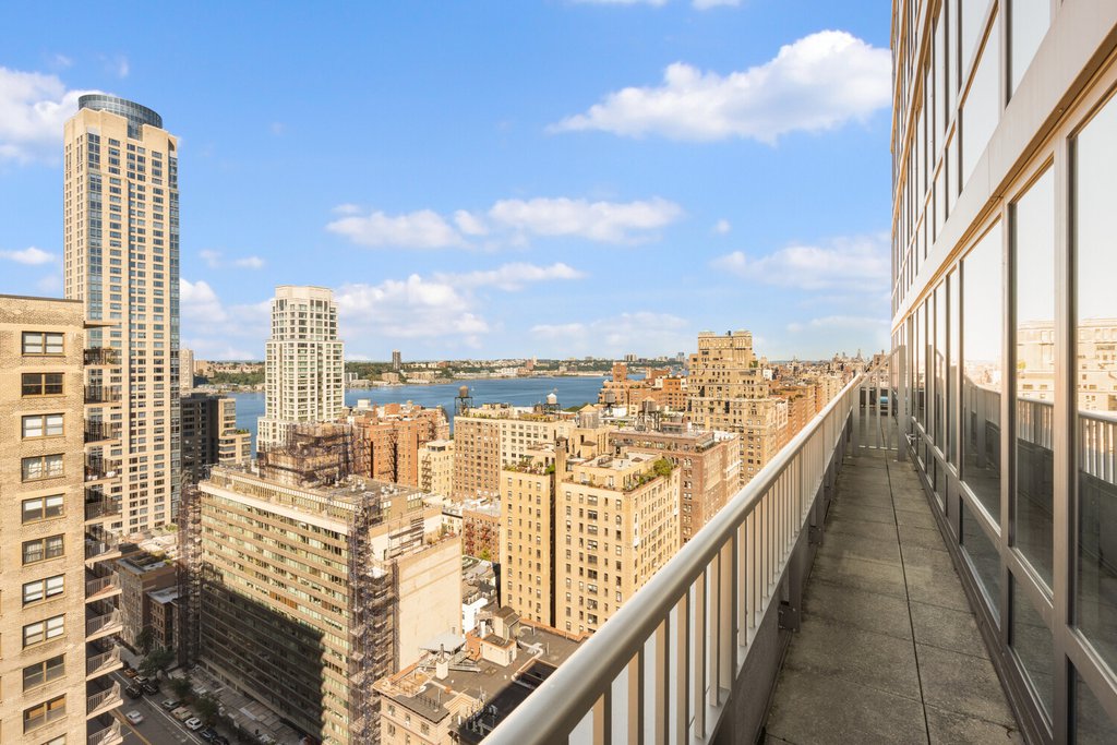 200 West End Avenue, Unit PHAS photo 7