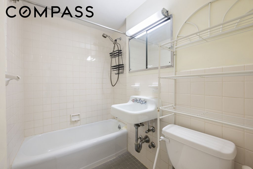 4901 Henry Hudson Parkway West, Unit 8M photo 11