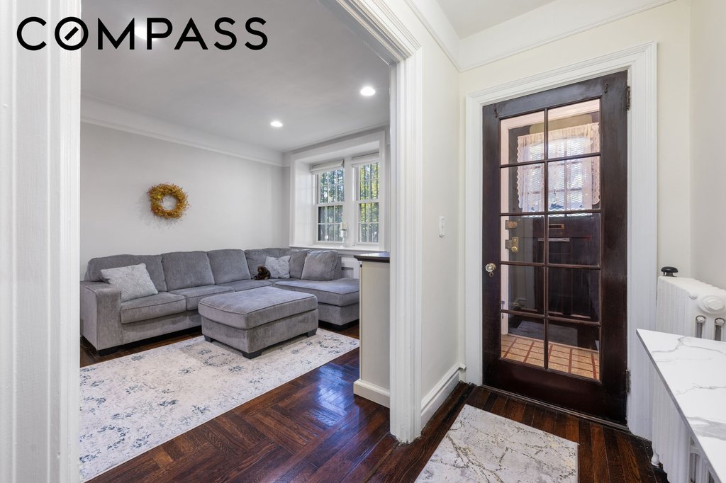 3814 Johnson Avenue, Unit E photo 3