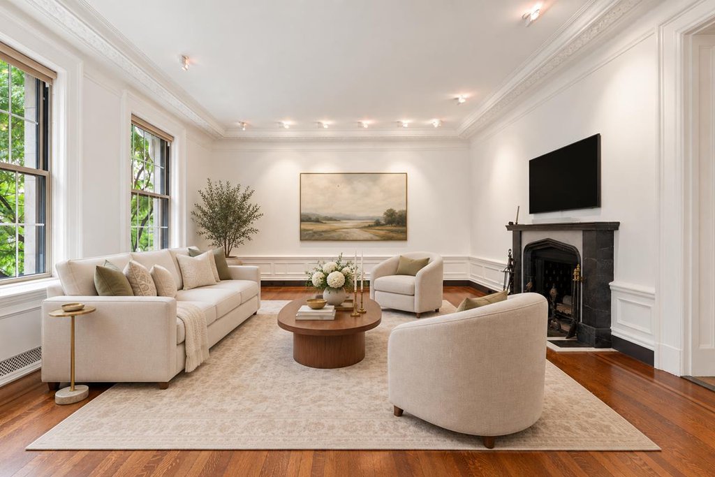 840 Park Avenue, Unit 2B photo 2