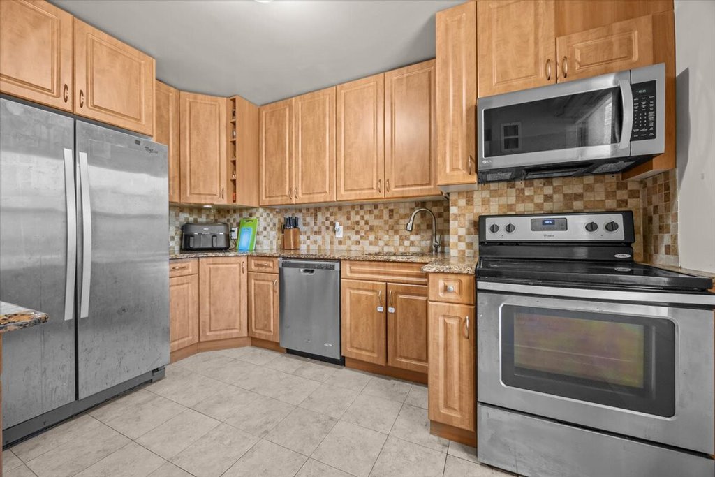 170 72nd Street, Unit 536 photo 9