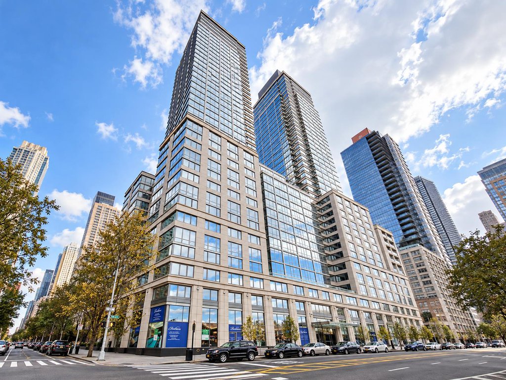 80 Riverside Boulevard, Unit 15A photo 12