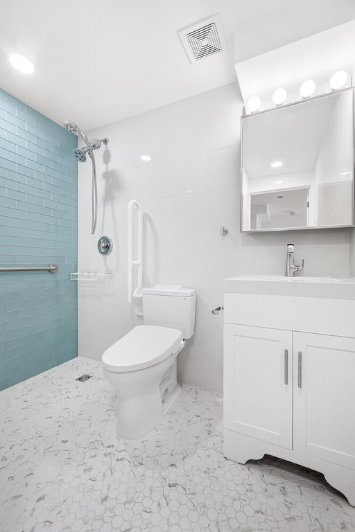 125 Bergen Street, Unit APT2C photo 10