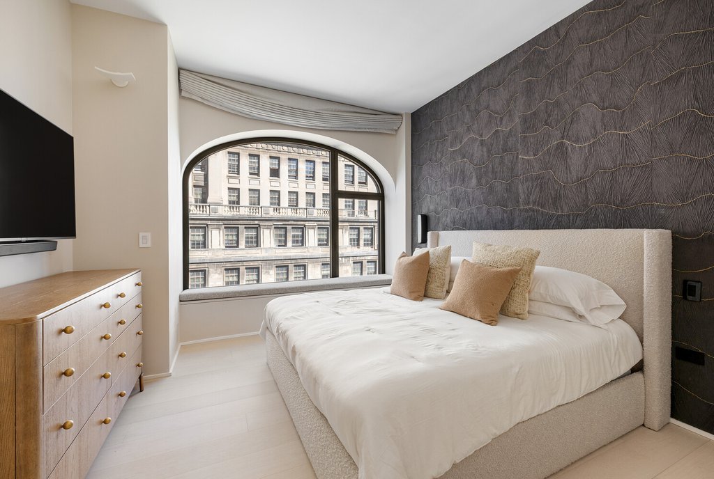 130 William Street, Unit 21B photo 4