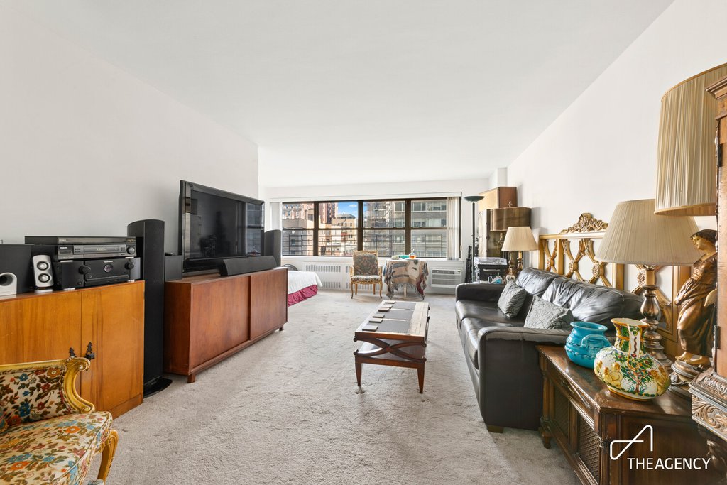 205 West End Avenue, Unit 7F photo 2