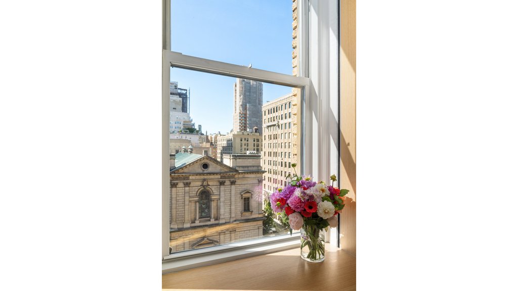 993 Park Avenue, Unit 8/9C photo 4