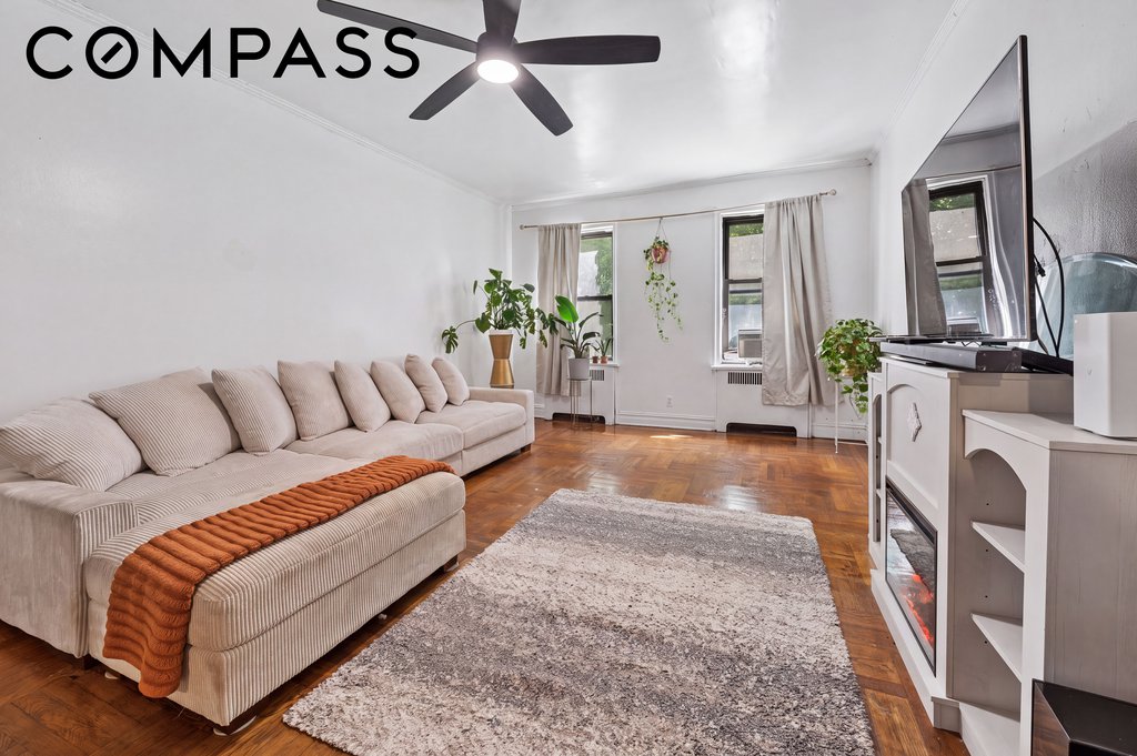 675 Walton Avenue, Unit 3M photo 4