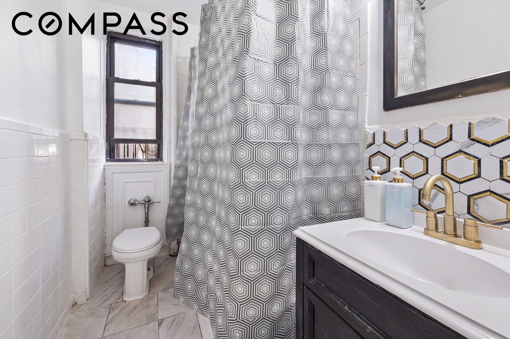675 Walton Avenue, Unit 3M photo 6