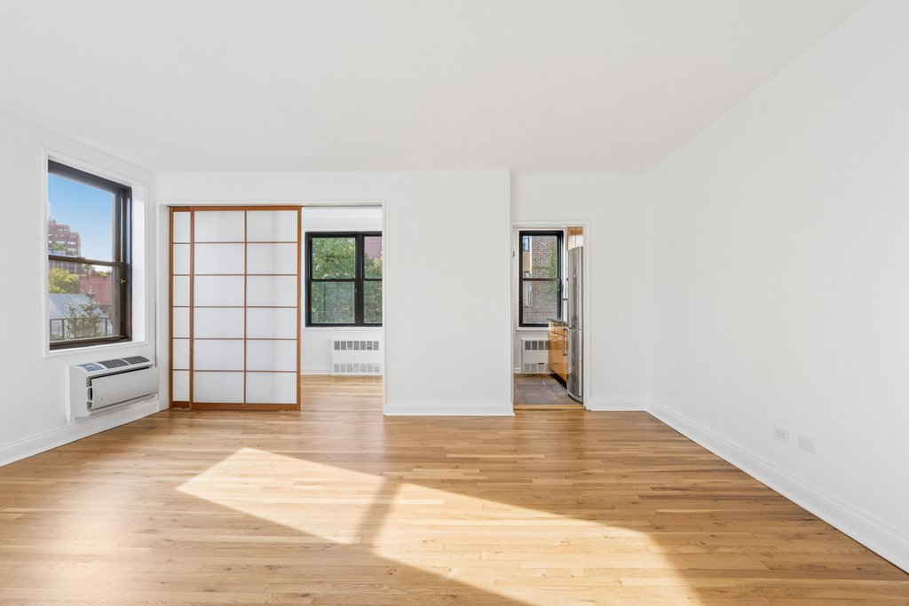 100 West 12th Street, Unit 5A photo 7