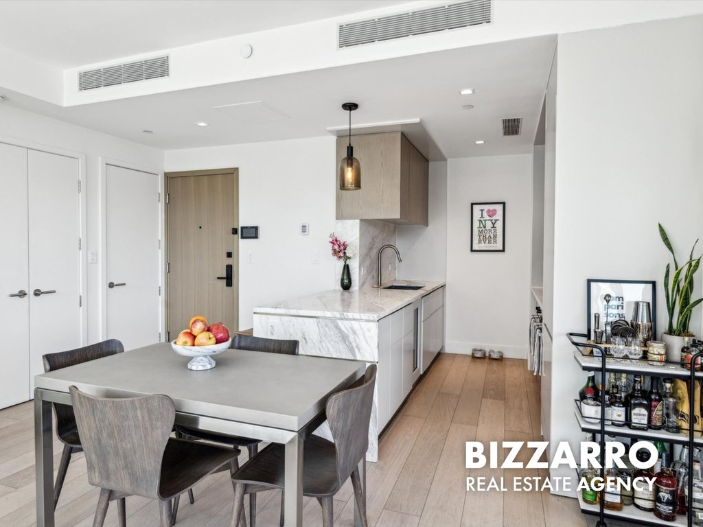 208 Delancey Street, Unit 8F photo 2