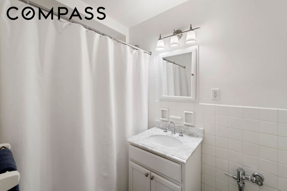 301 East 69th Street, Unit 2A photo 6