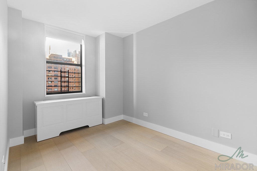 330 East 39th Street, Unit 14D photo 6