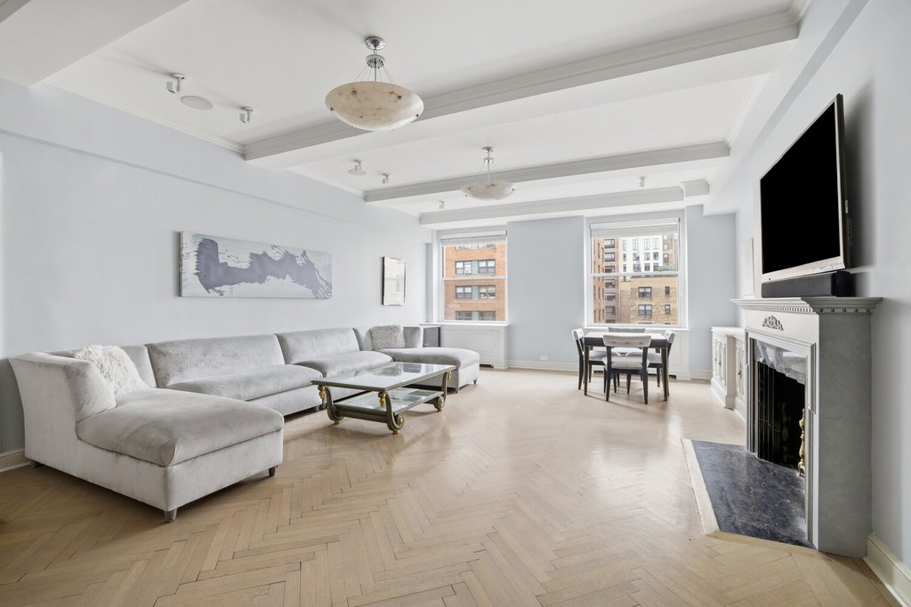 1040 Park Avenue, Unit 8E photo 2