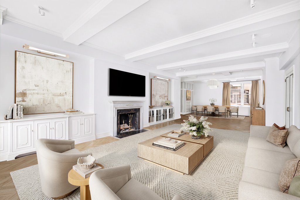 1040 Park Avenue, Unit 8E photo 3