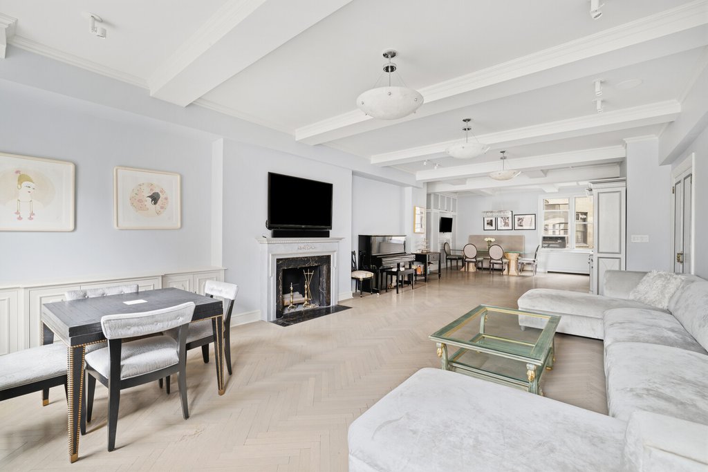 1040 Park Avenue, Unit 8E photo 4