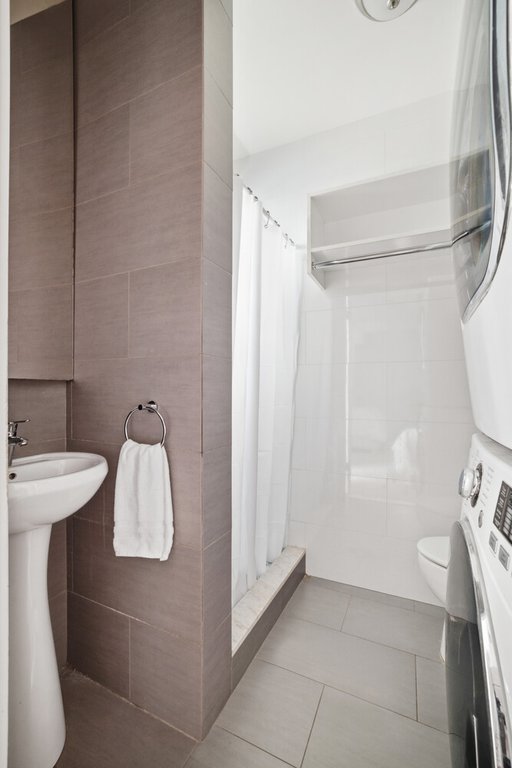 1040 Park Avenue, Unit 8E photo 17
