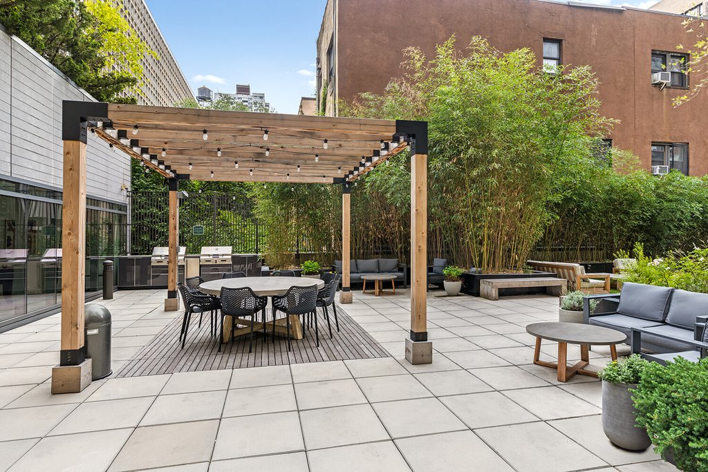 175 West 95th Street, Unit 22C photo 13