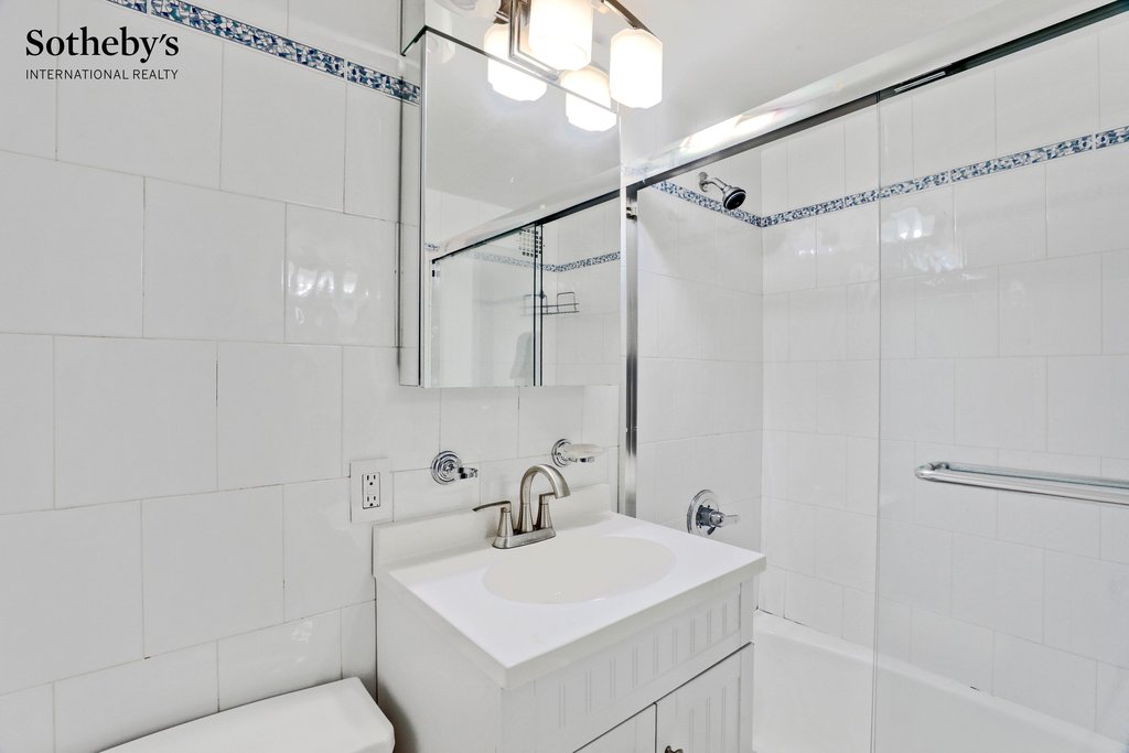 520 East 81st Street, Unit 11G photo 6