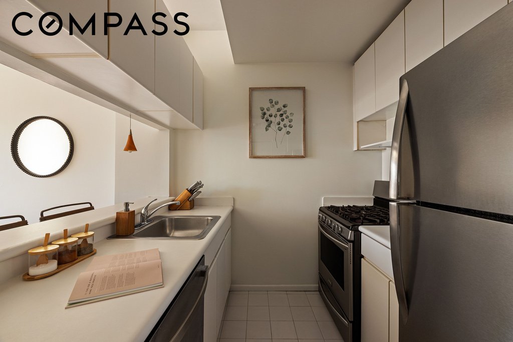 130 West 79th Street, Unit 16A photo 4