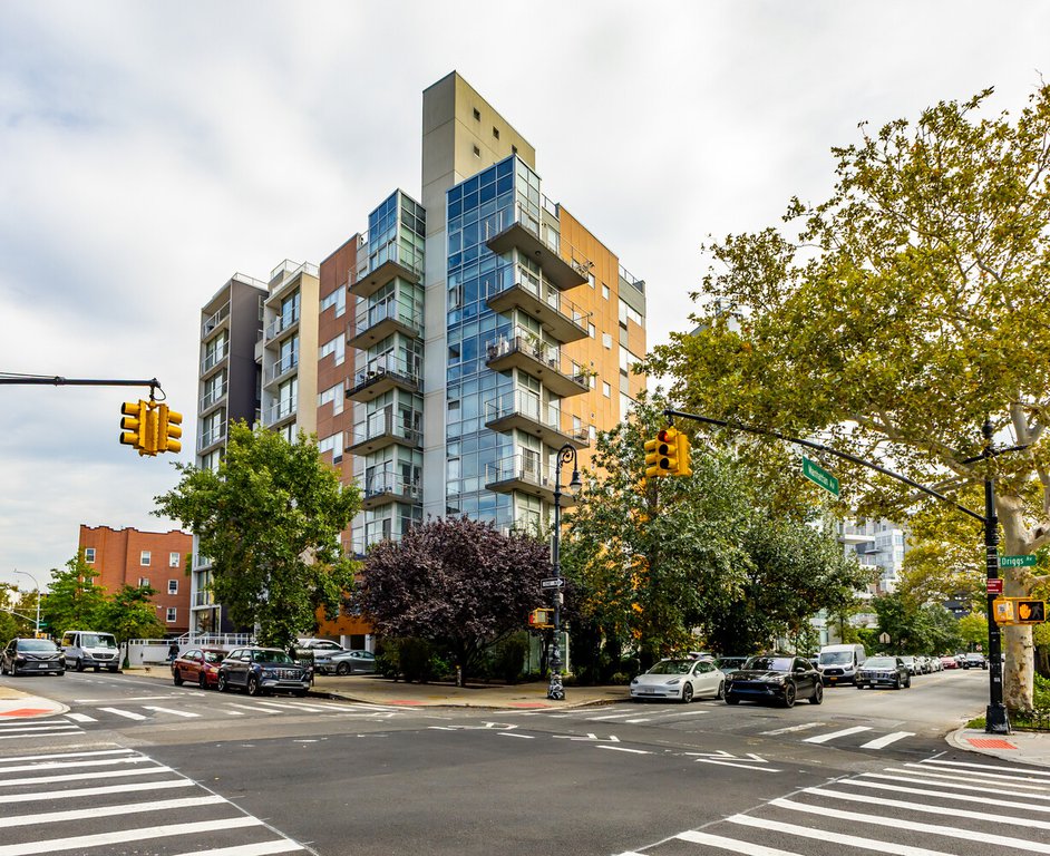 297 Driggs Avenue, Unit 6B photo 10