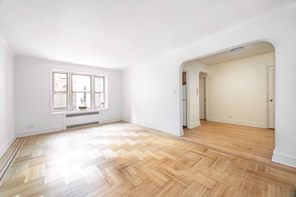 60 Plaza Street East, Unit 1D photo 3