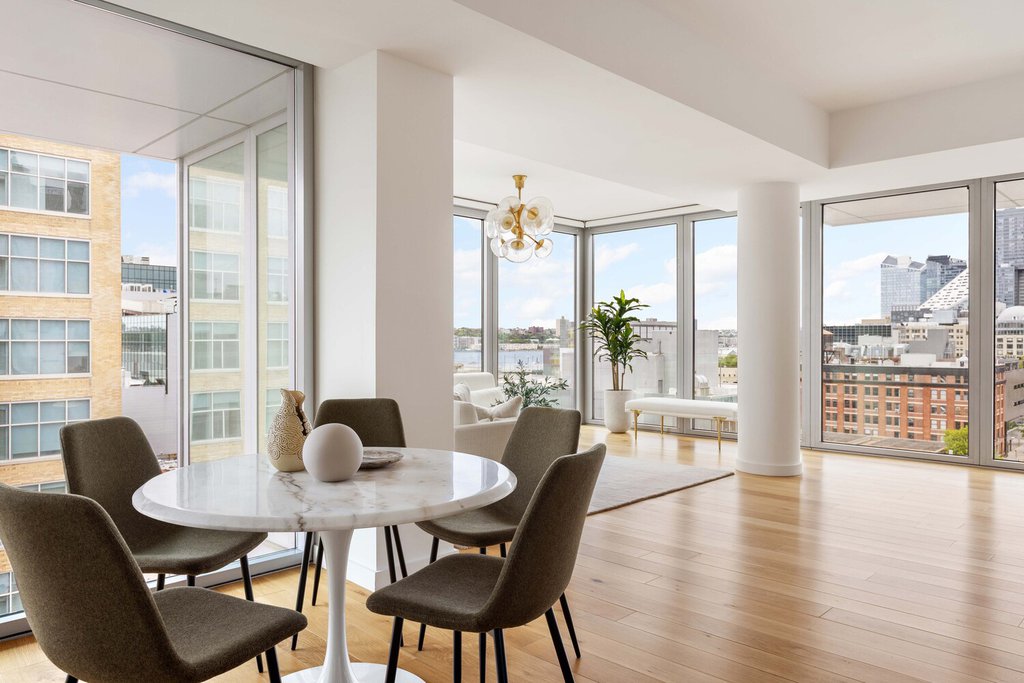 547 West 47th Street, Unit 912