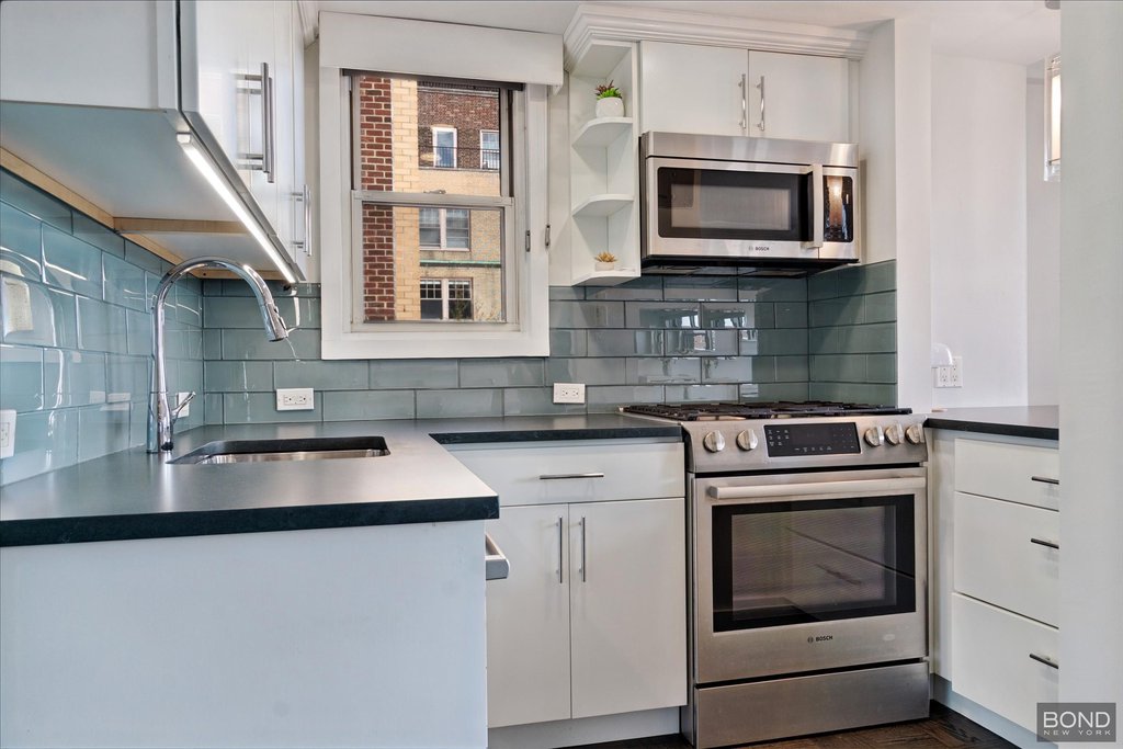 14 Horatio Street, Unit 16J photo 6