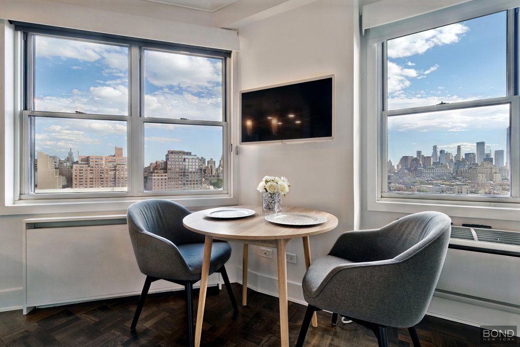 14 Horatio Street, Unit 16J photo 8