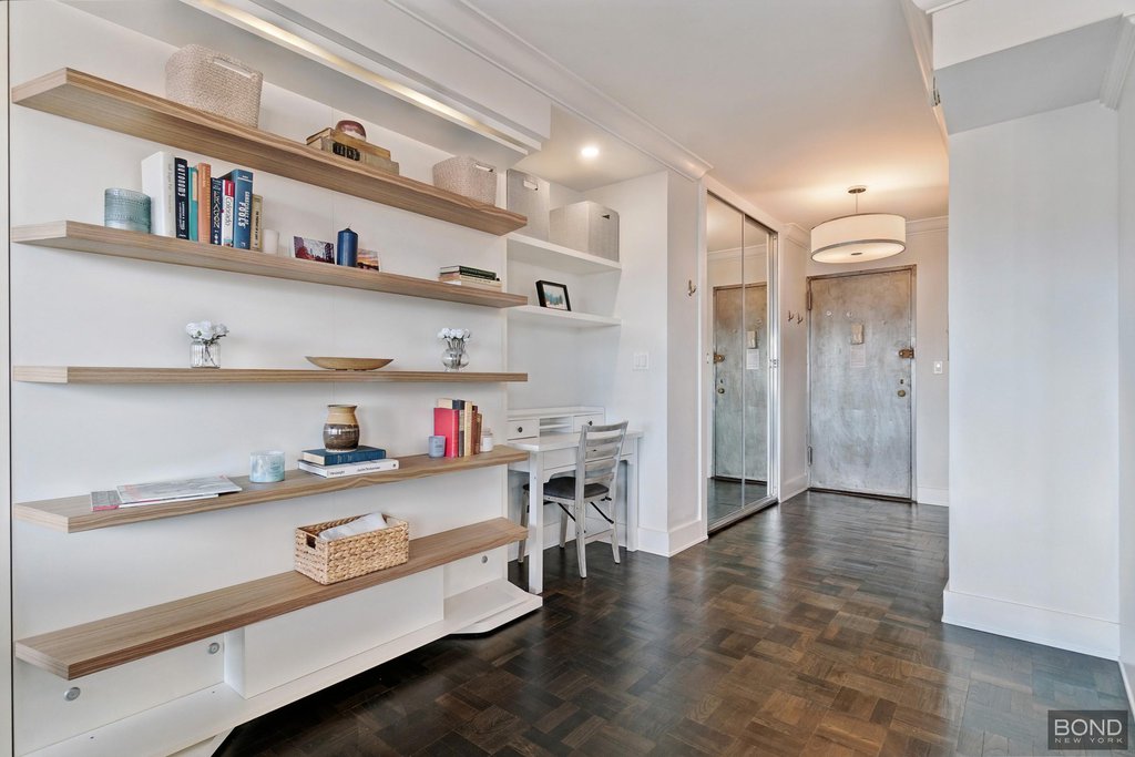 14 Horatio Street, Unit 16J photo 10