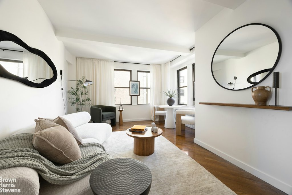 45 Fifth Avenue, Unit 15A photo 4