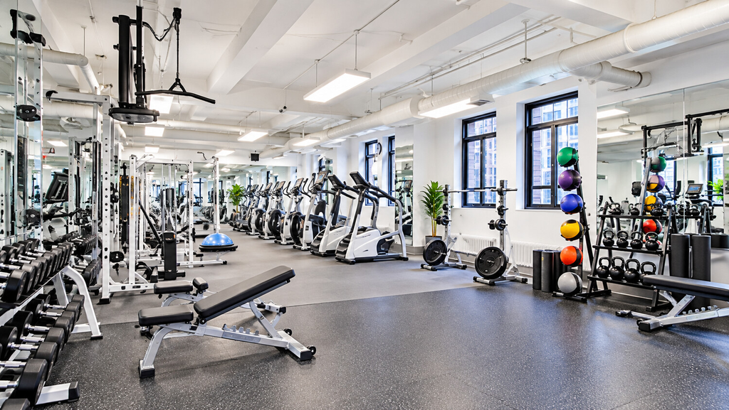 320 East 42nd Street, Unit 410 photo 4
