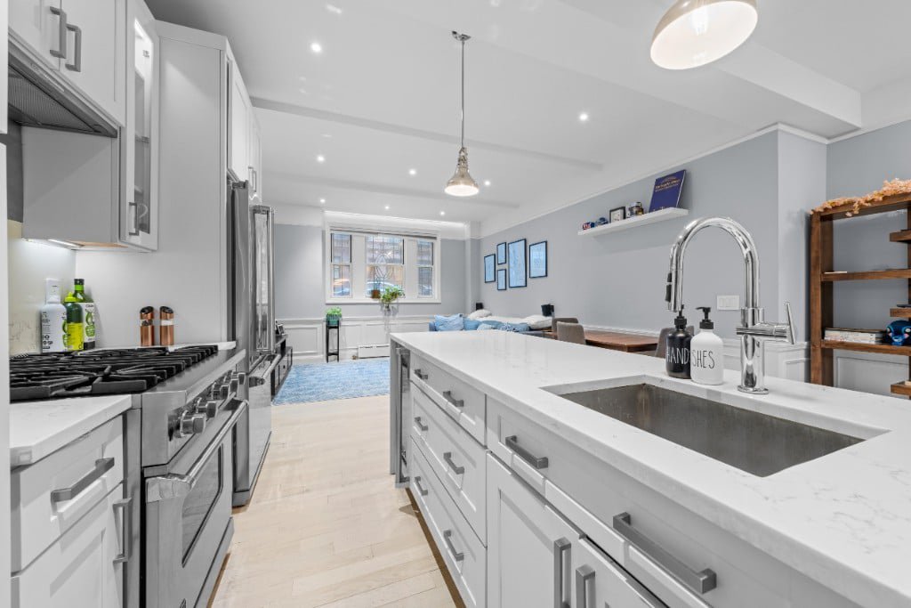321 West 78th Street, Unit 1E photo 4