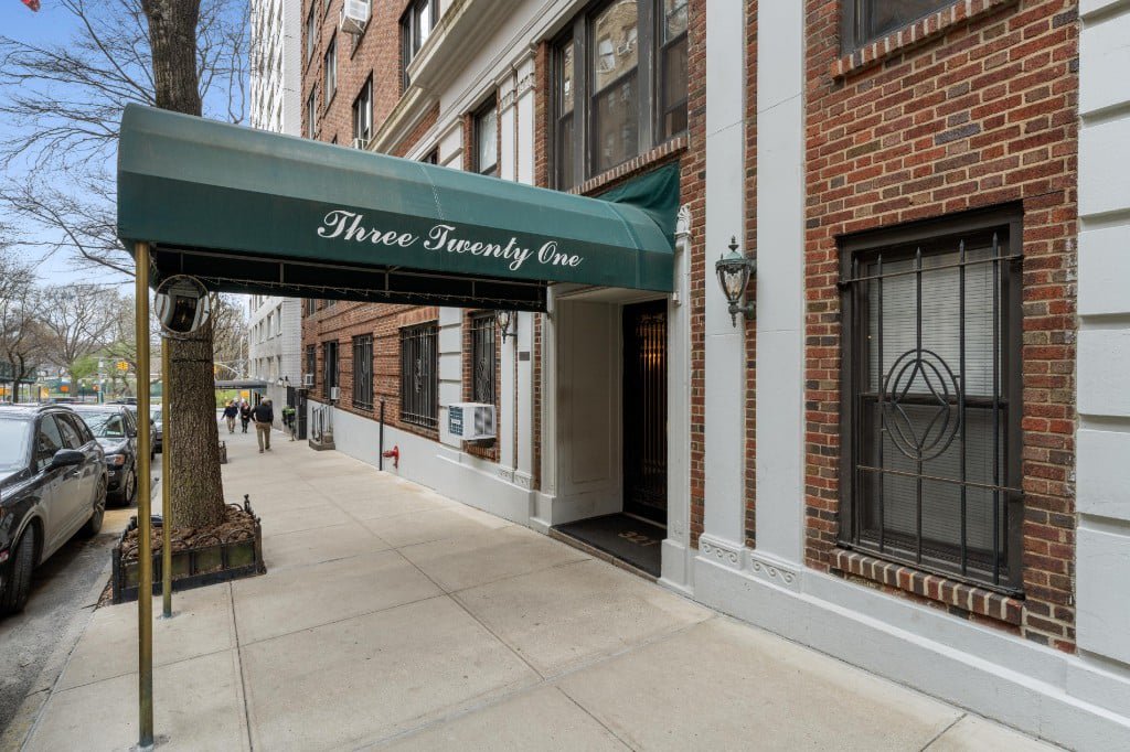 321 West 78th Street, Unit 1E photo 17