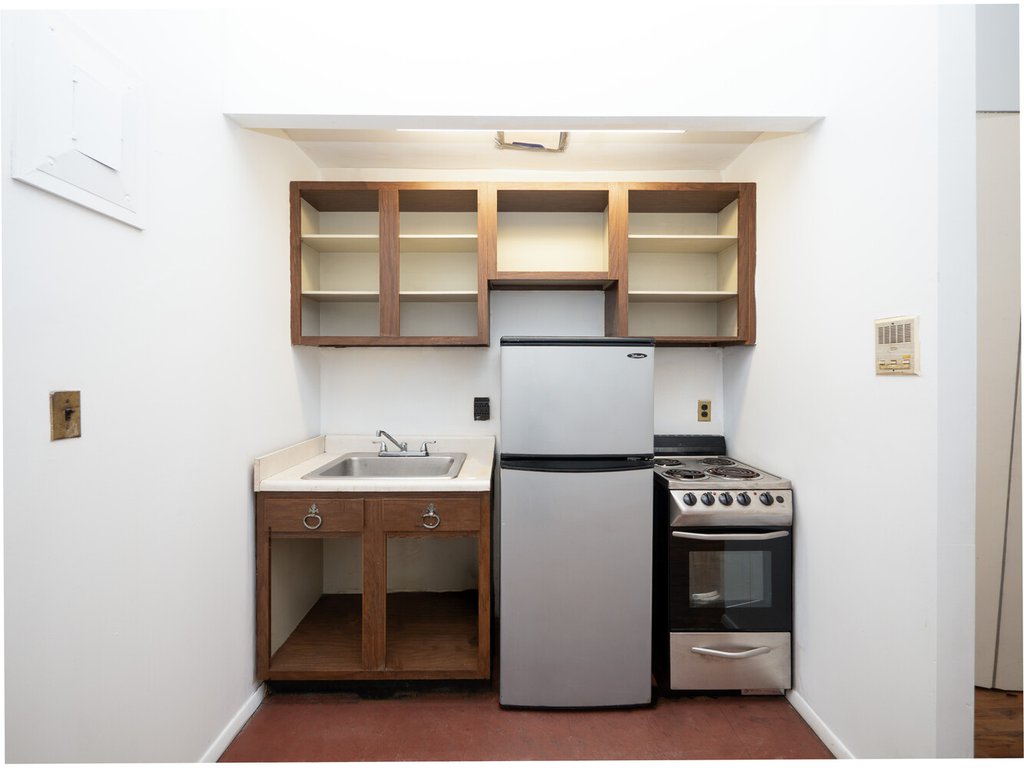 23 Waverly Place, Unit 6L photo 7