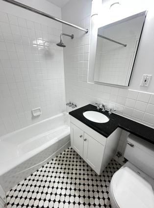 442 West 57th Street, Unit 7F photo 11