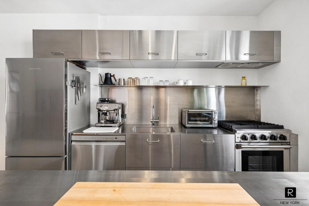 100 West 12th Street, Unit 5G photo 3
