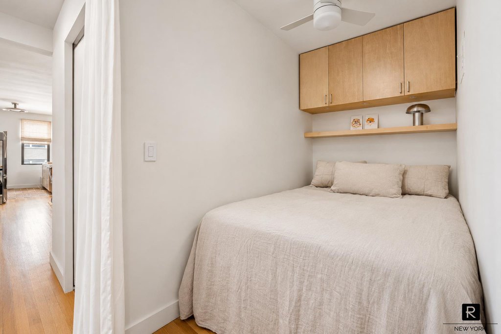 100 West 12th Street, Unit 5G photo 6