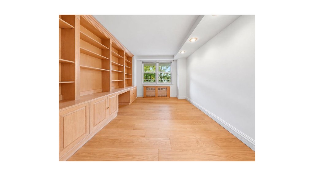 2575 Palisade Avenue, Unit 1L photo 5