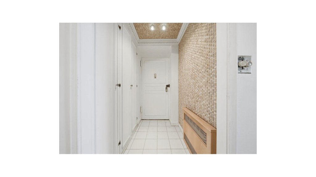 2575 Palisade Avenue, Unit 1L photo 10