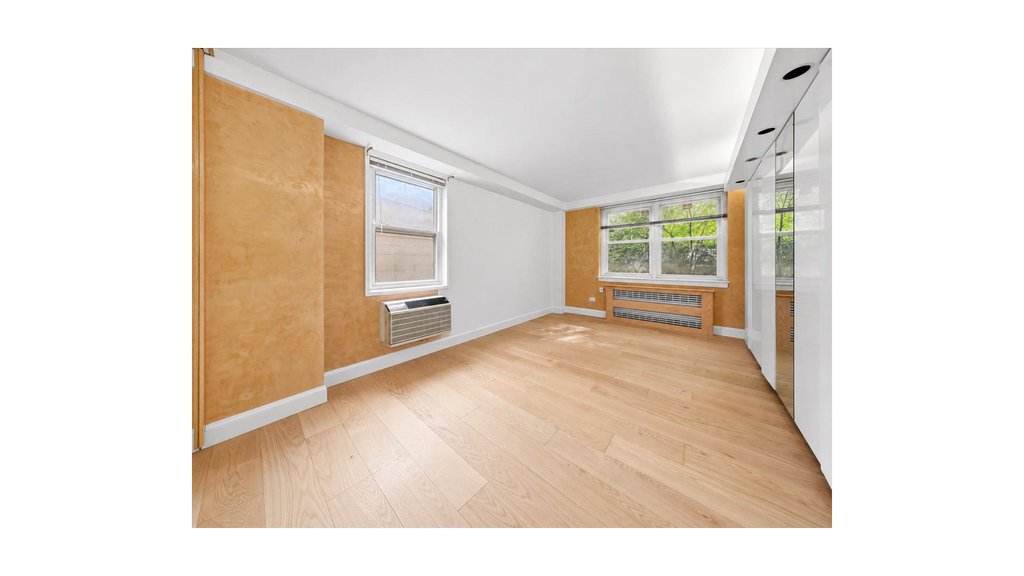 2575 Palisade Avenue, Unit 1L photo 11