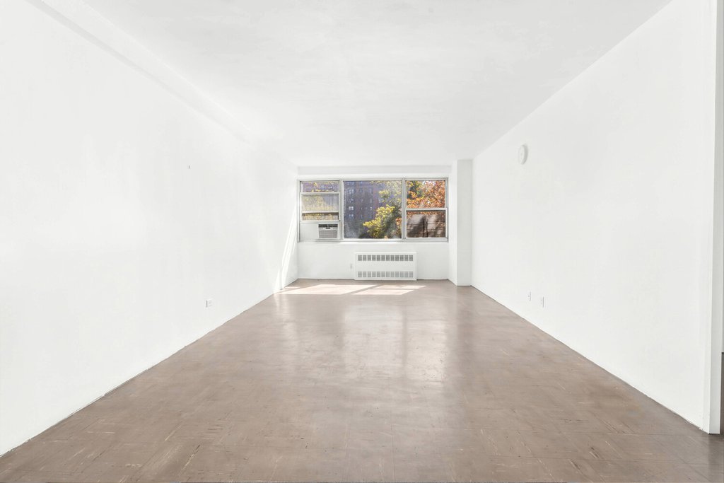 185 Park Row, Unit 4G photo 2